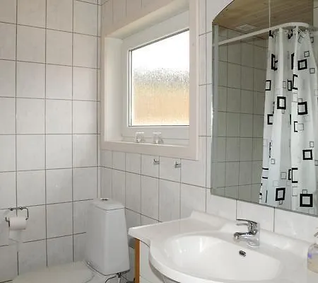 Holiday home Three-bedroom Holiday In 11 Hejls